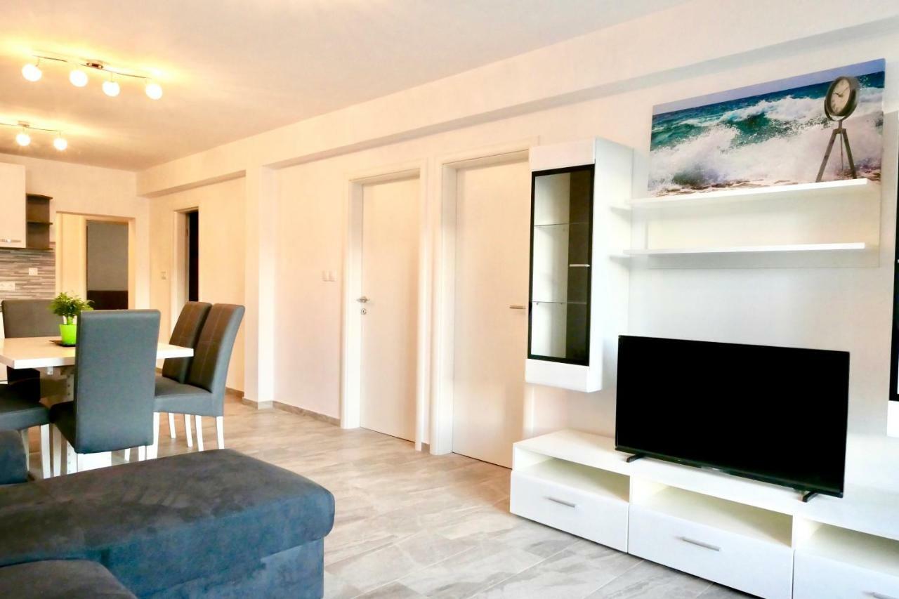 Antonia Apartments Zavalatica Ngoại thất bức ảnh